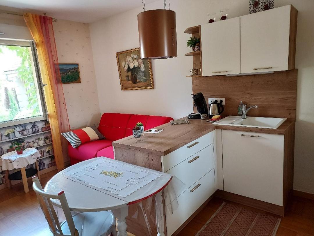 A 5 Min De Beaune, Logement Tout Confort Au Calme Combertault Zewnętrze zdjęcie